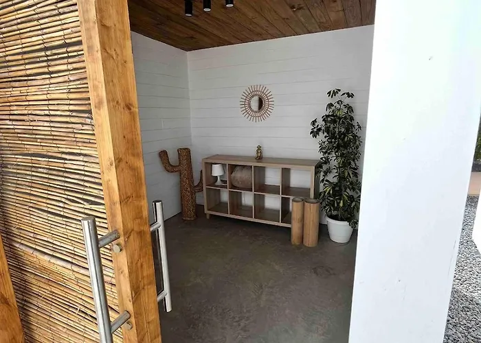 Gorgeous Douplex In Apartment *