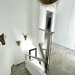 Gorgeous Douplex In Appartement